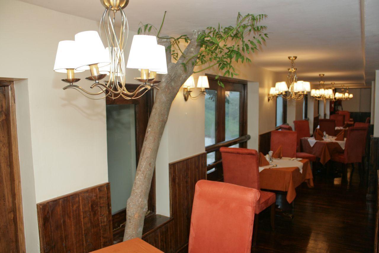 Treetops Mweiga المظهر الخارجي الصورة